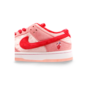 Dunk SB Low Strangelove - Sneakers Club