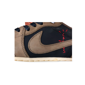 Travis Scott x Air Jordan 1 Low "Mocha" - Sneakers Club