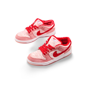 Dunk SB Low Strangelove - Sneakers Club
