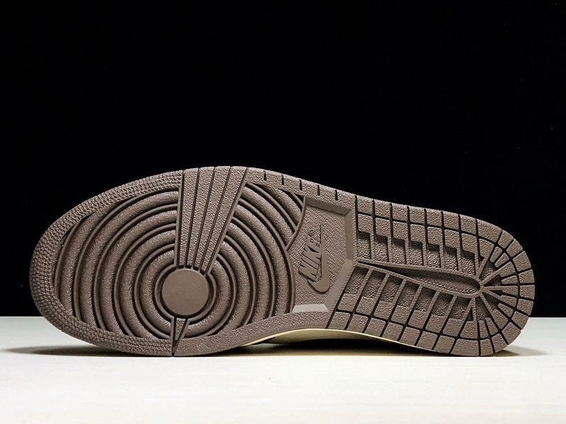 Travis Scott x Air Jordan 1 High - Sneakers Club