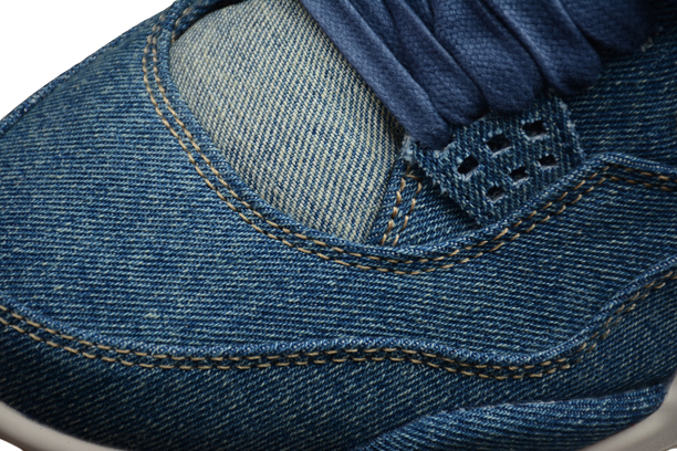 Air Jordan 4 x Levi's - Sneakers Club