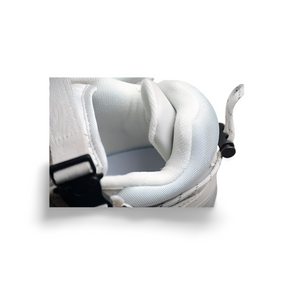 Bad Bunny x Forum Buckle "Low The First Cloud White" - Sneakers Club