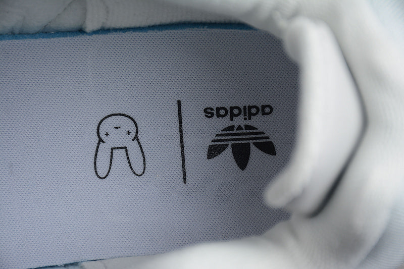 Bad Bunny x Forum Buckle "Low The First Cloud White" - Sneakers Club