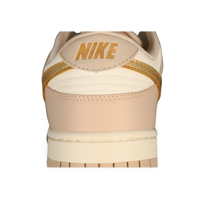 Dunk Low Gold Swoosh - Sneakers Club