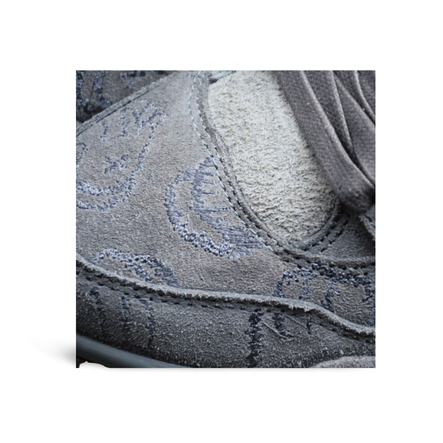 Air Jordan 4 x KAWS - Sneakers Club