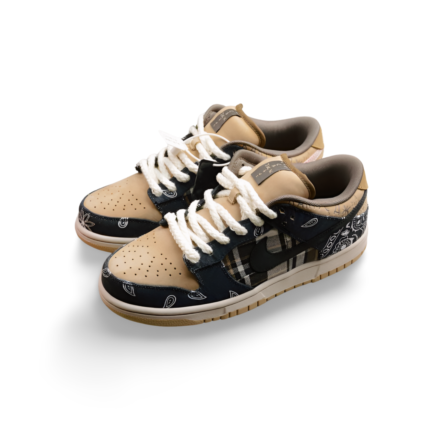 Travis Scott x Nike Dunk Low "Cactus Jack" - Sneakers Club