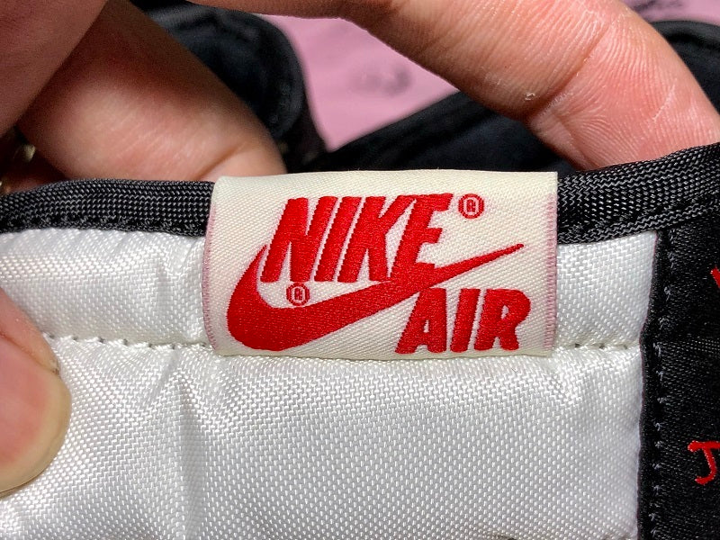 Travis Scott x Air Jordan 1 High - Sneakers Club